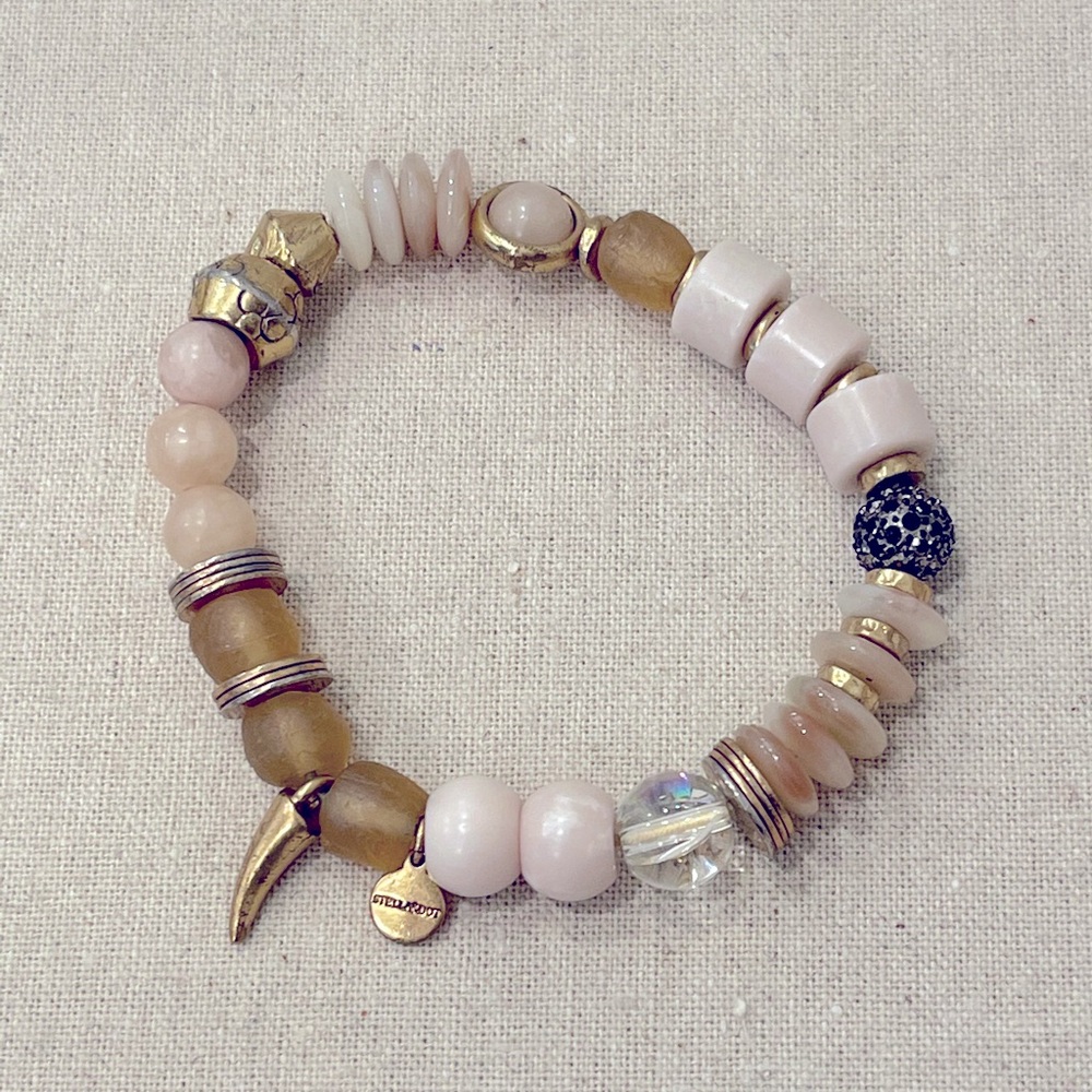 Beaded stretch bracelet